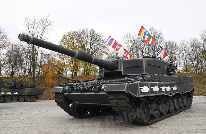 Systems house KMW celebrates 40 years of the Leopard 2 main battle tank -  EDR Magazine